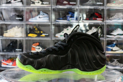 Nike Air Foamposite One Black Volt 2025