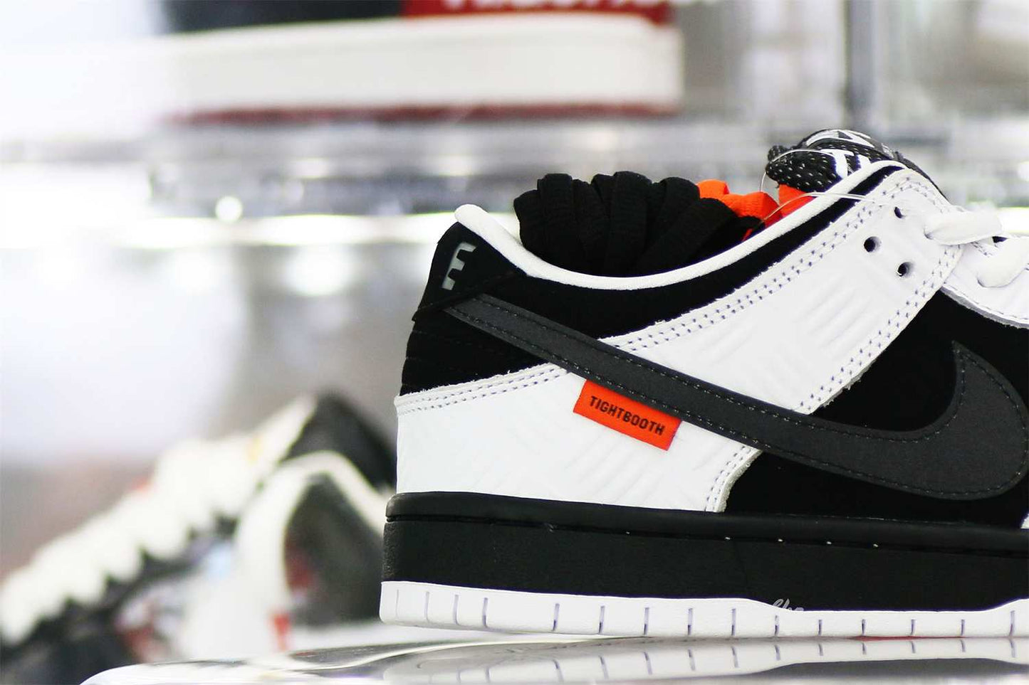 Nike SB Dunk Low TIGHTBOOTH