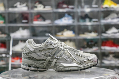 New Balance 1906A Concrete Silver Metallic