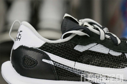 Sacai x Nike Vaporwaffle Black White (LN5 A1)
