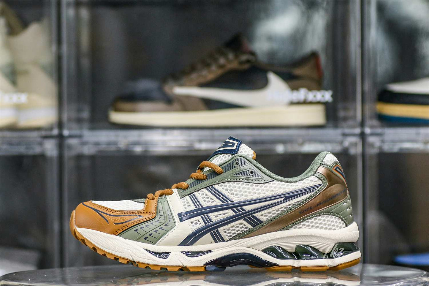 Gel Kayano 14 Vanilla Tarmac 2022