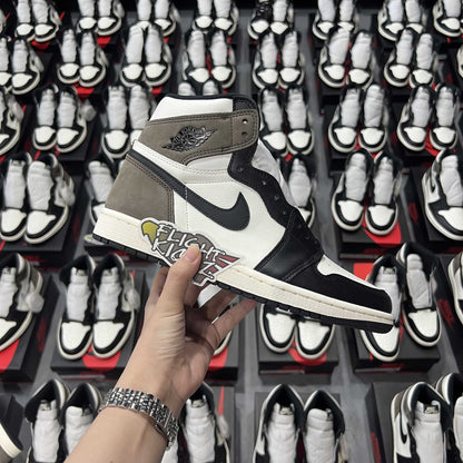 Jordan 1 Retro High Dark Mocha 2020 (LN5 A1 Batch)