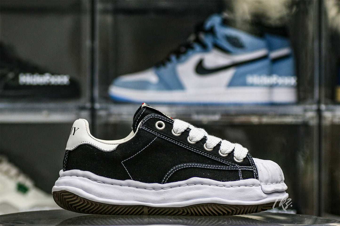 MaisOn Margiel@ Yasuhir0 Blakey OG Sole Canvas Low Black No Logo sneakers