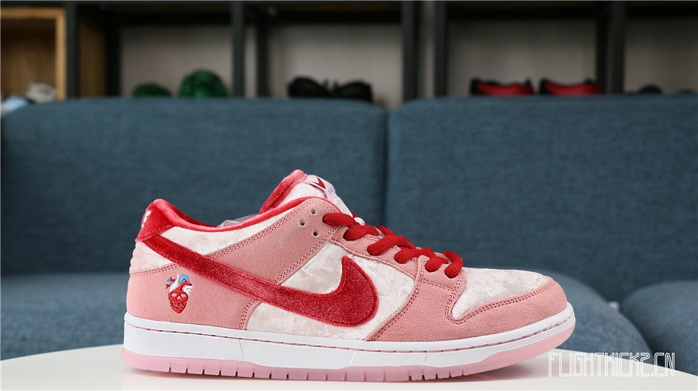 Nike SB Dunk Low StangeLove(LN5 A1 Batch)