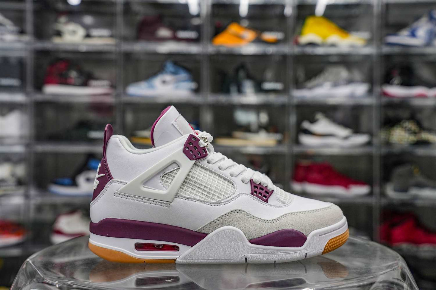 Air Jordan 4 Retro SP X Nike SB Bordeaux Red