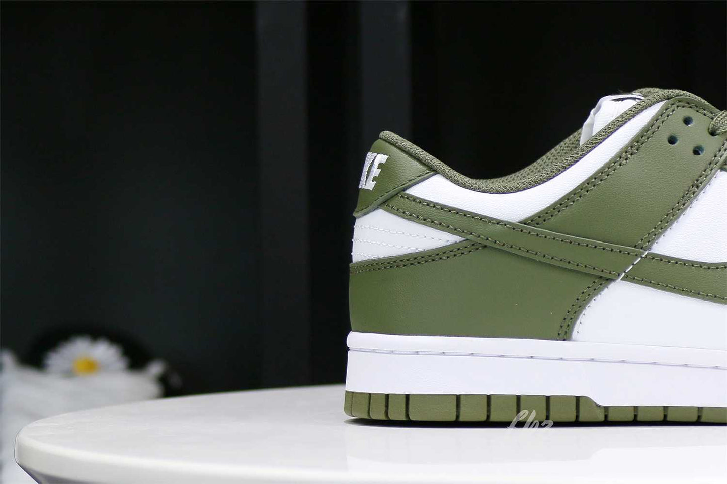 Nike Dunk Medium Olive W