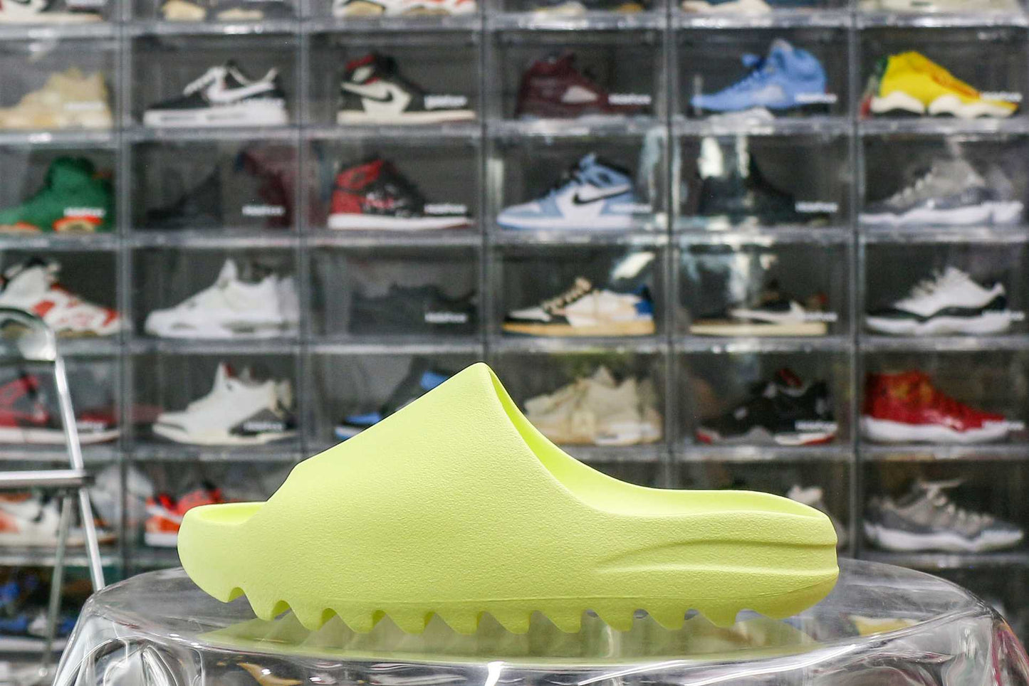 adidas Yeezy Slide Glow Green 2022 HQ6447 (A1 Batch)