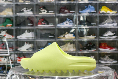 adidas Yeezy Slide Glow Green 2022 HQ6447 (A1 Batch)