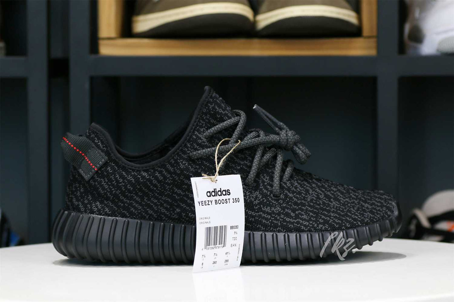 Yeezy 350  Pirate Black 2022