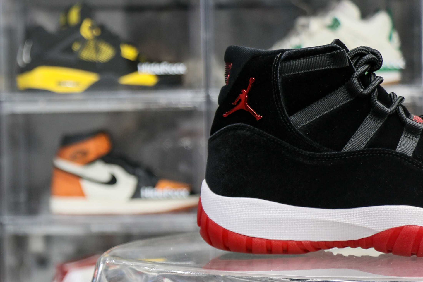 Wmns Jordan 11 Retro Bred Velvet (Ln5 A1)