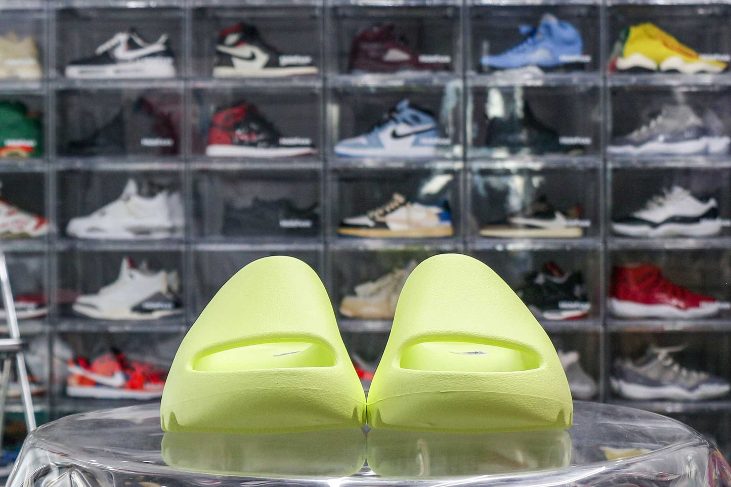 adidas Yeezy Slide Glow Green 2022 HQ6447 (A1 Batch)