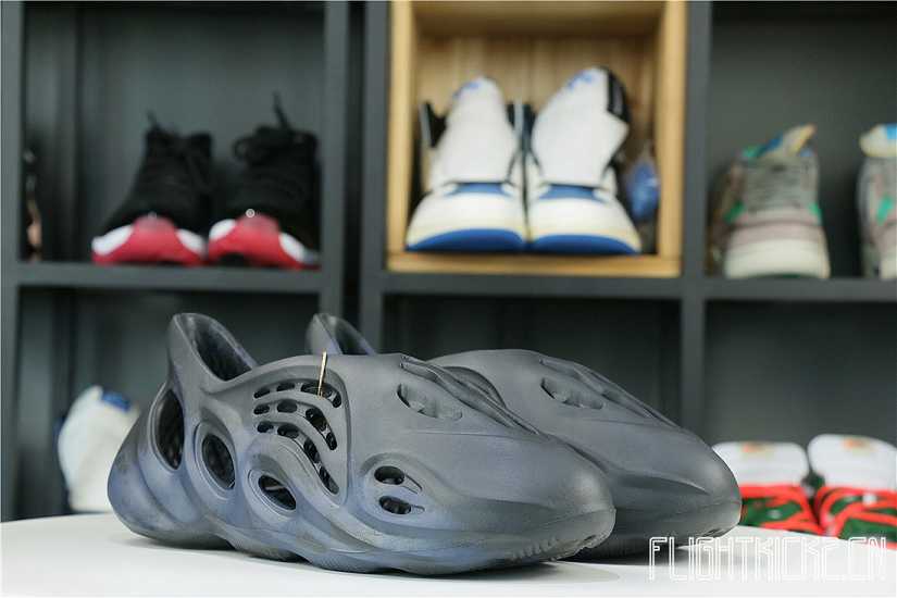 Yeezy Foam Runner Mineral Blue (GV7903(LN5 A1 Batch)