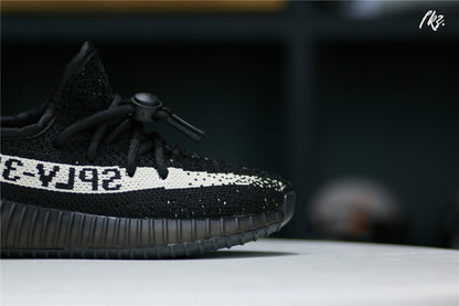 adidas Yeezy Boost 350 V2 Core Black White kid