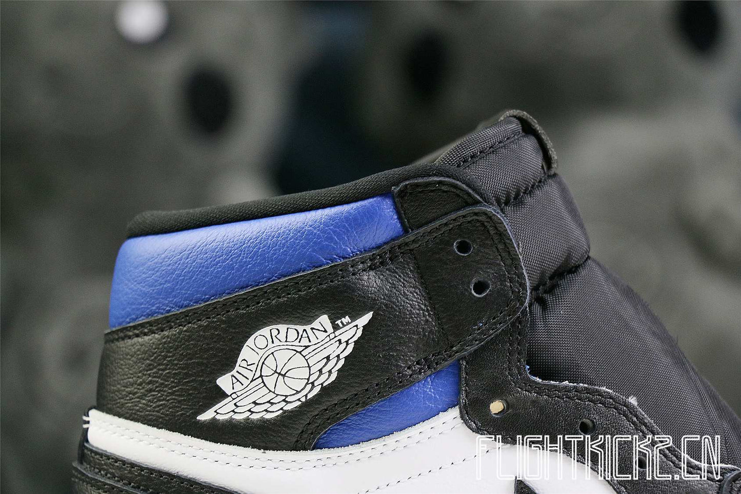 AIR JORDAN 1 Retro Royal Toe 2020