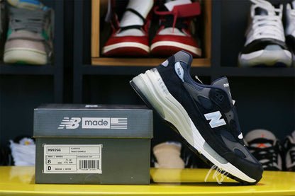 New Balance 992 Navy Grey