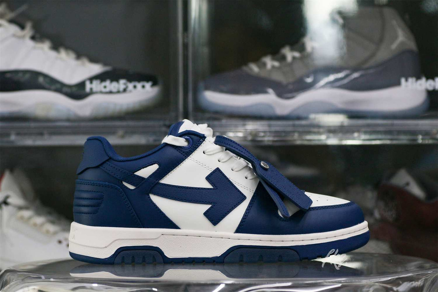 OFF-WHITE White & Navy Out Of Office Sneakers