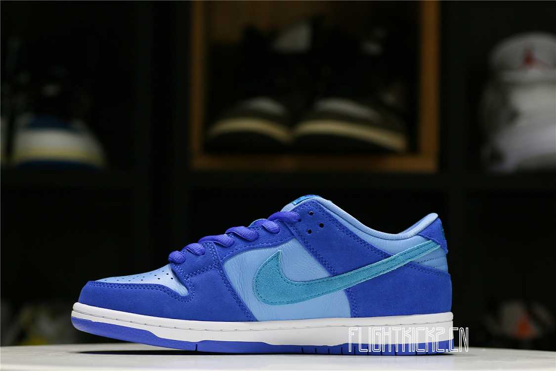 Nike SB Dunk Low Blue Raspberry