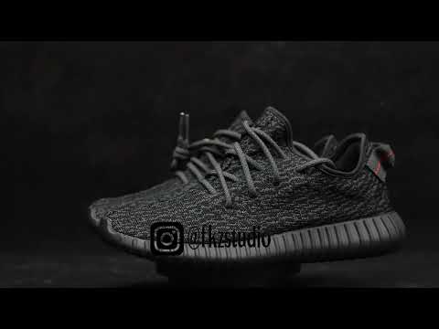 Yeezy 350  Pirate Black 2022
