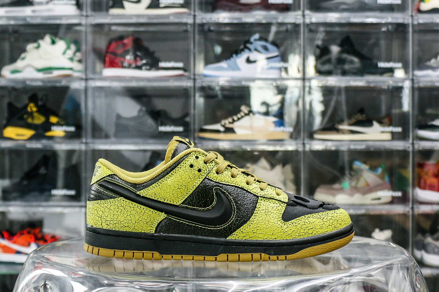 Nike Dunk Low QS Halloween Skull