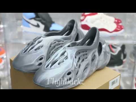 Adidas YEEZY FOAM RUNNER Mx Granite 色