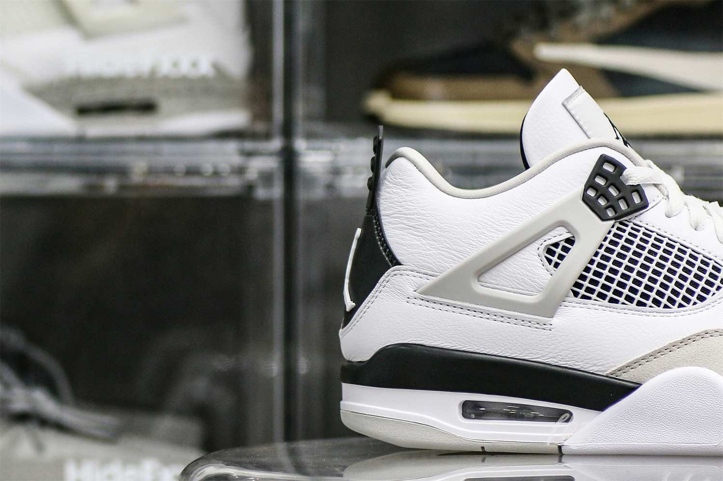 Jordan 4 Retro Military Black(LN5 A1 Batch)