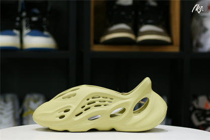 adidas Yeezy Foam RNNR Sulfur(LN5 A1 Batch)
