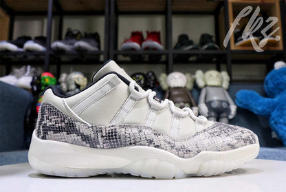Air Jordan 11 Retro Low Snakeskin Light Bone