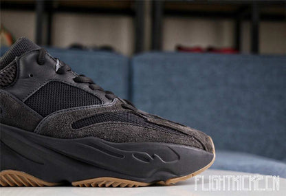 Yeezy Boost 700 Utility Black 2019