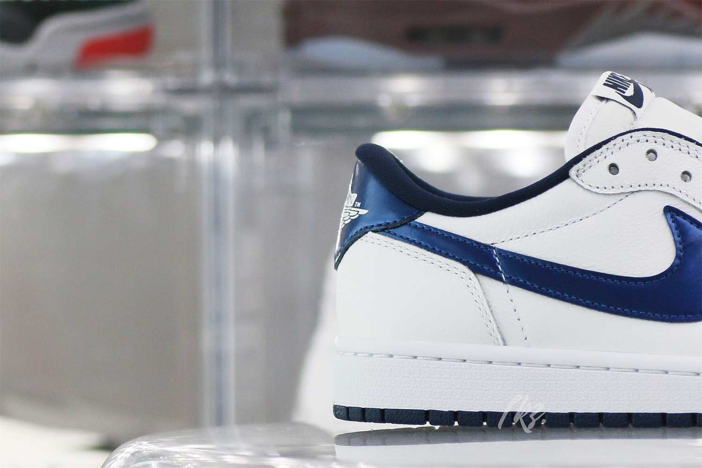 Air Jordan 1 Retro Low Metallic Blue