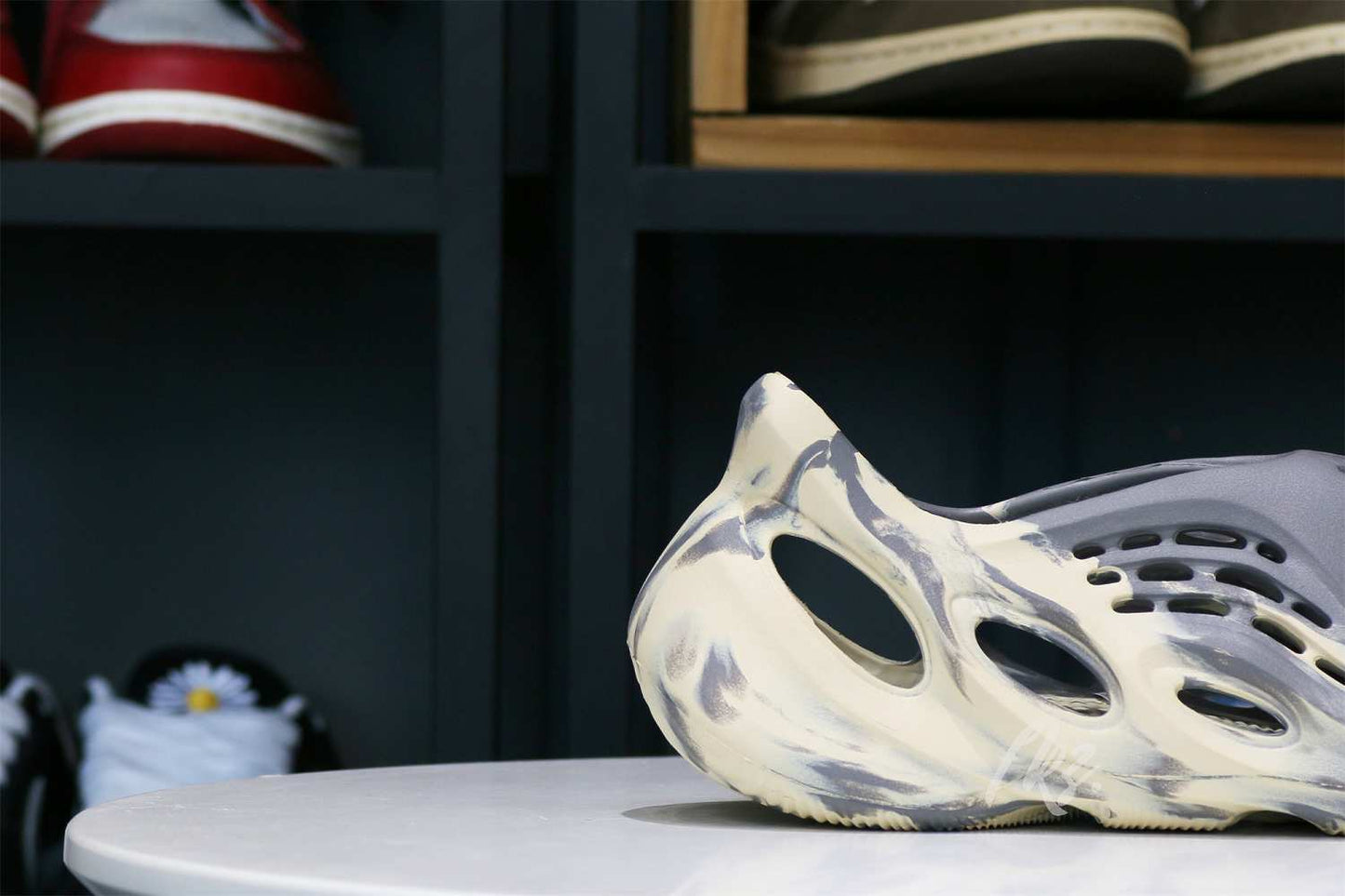 Yeezy Foam Runner MXT Moon Grey (GV7904 (LN5 A1 Batch)