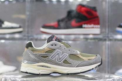 New Balance Teddy Santis x 990v3 Marblehead