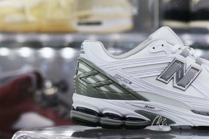 New Balance 1906R White Rain Cloud