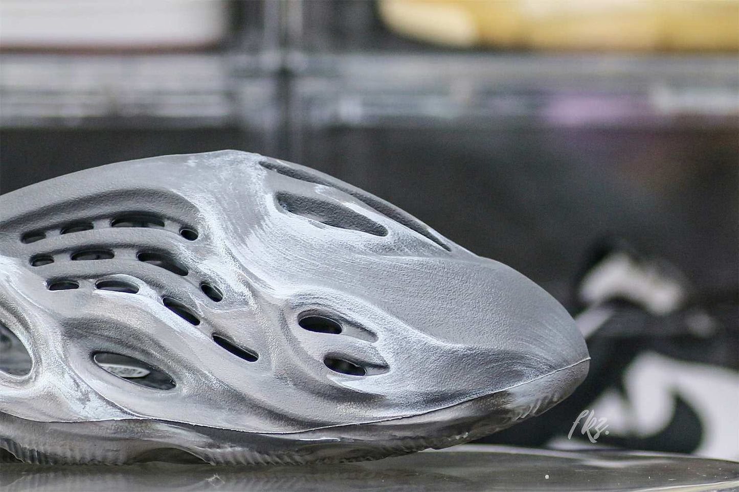 Adidas YEEZY FOAM RUNNER Mx Granite 色