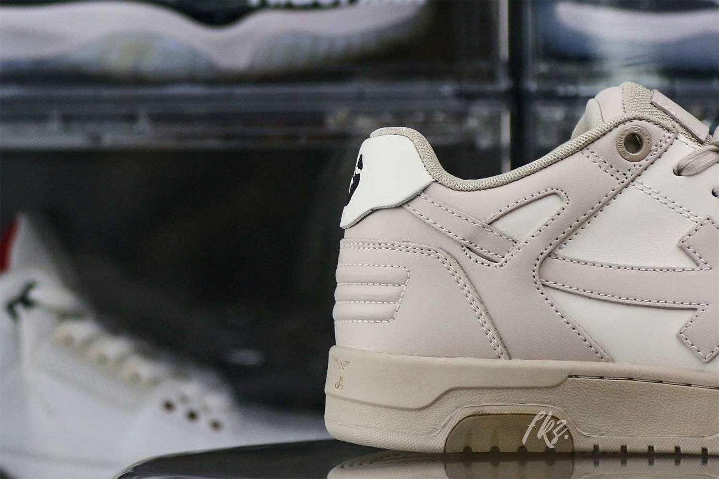 Off-White White & Beige Out Of Office Sneakers