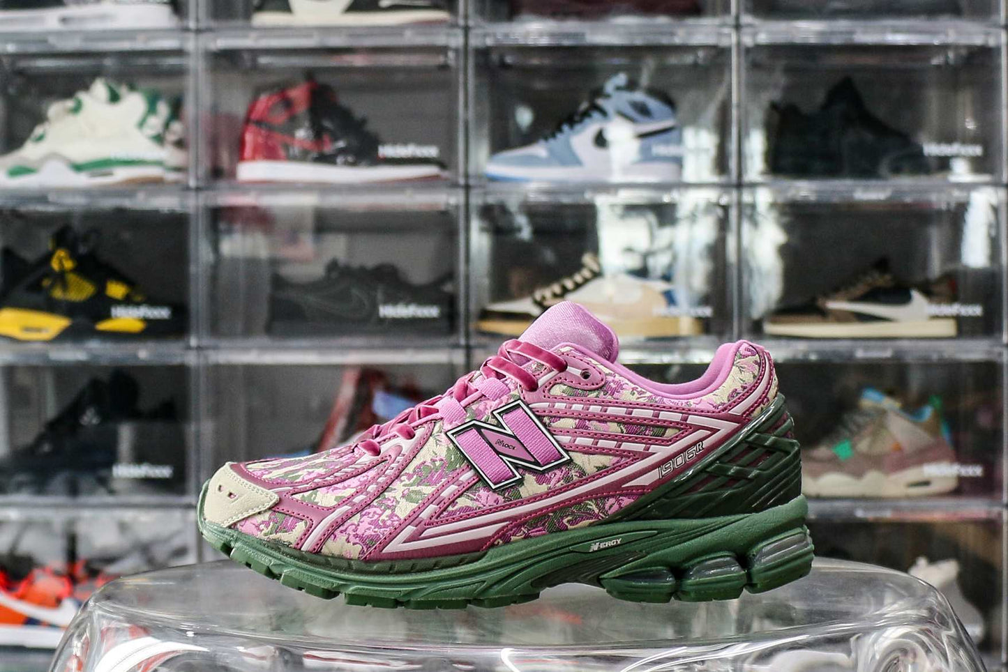 New Balance 1906R Jack Harlow Rose Runner (Standard Box)