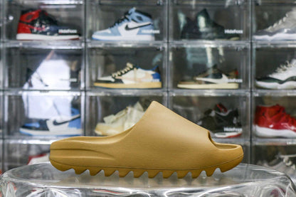 Yeezy Slides Ochre GW1931A1 Batch