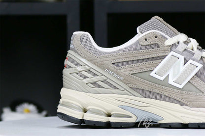New Balance 1906R Beige Cream