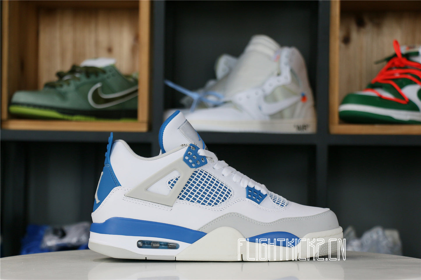 AIR JORDAN 4 RETRO MILITARY BLUE 2012