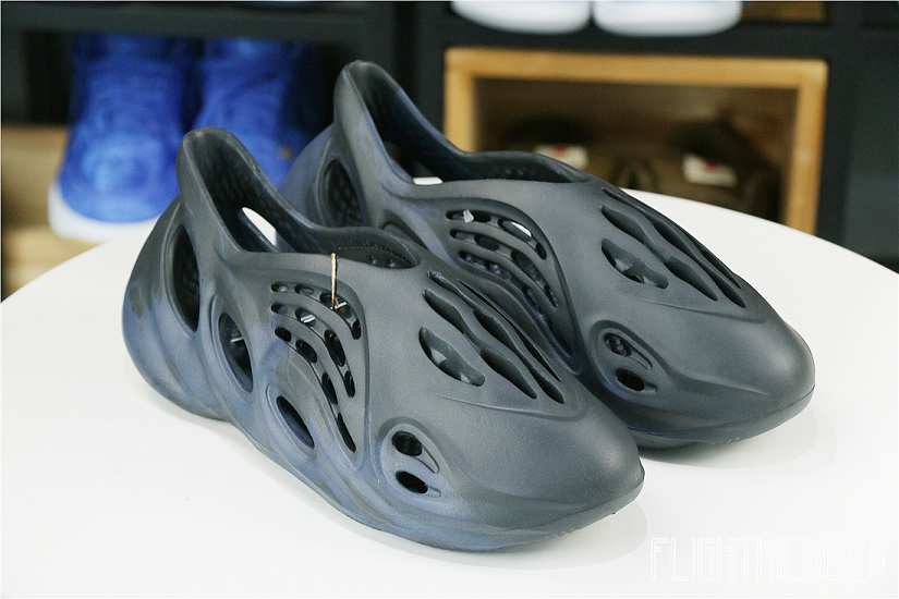 Yeezy Foam Runner Mineral Blue (GV7903(LN5 A1 Batch)