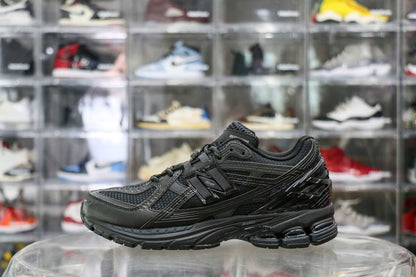 New Balance 1906U Triple Black