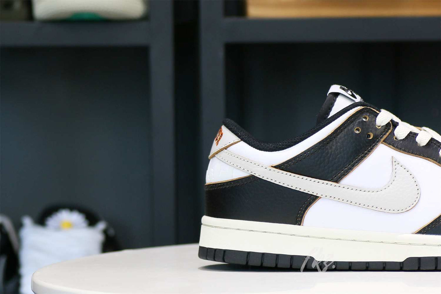 HUF x Nike SB Dunk Low San Francisco