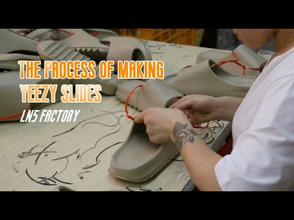 Yeezy Slides Desert Sand 2019FW6344 A1 Batch