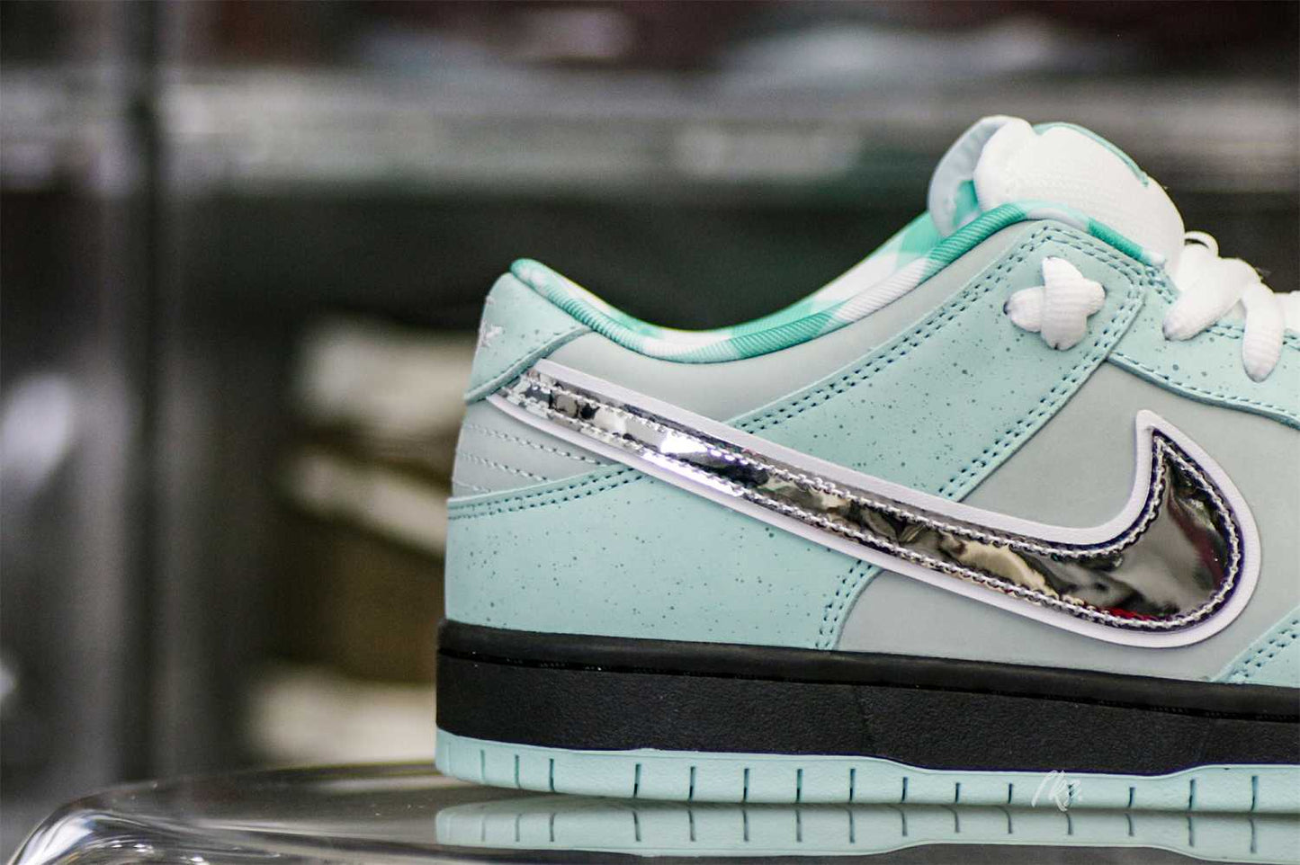 Tiffany & C0. X Nike Dunk Low Lobster